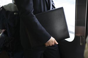 Empresario con cartera